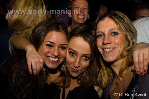 101215_065_housequake_partymania