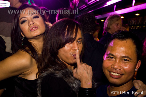 101215_104_housequake_partymania