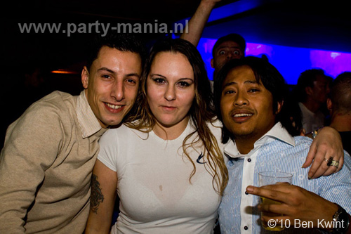 101215_109_housequake_partymania