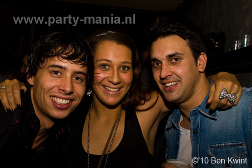 101215_125_housequake_partymania