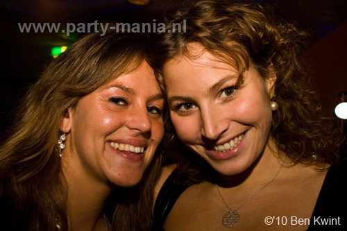 101215_152_housequake_partymania