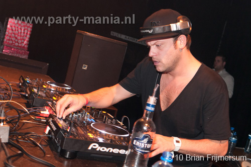 101226_083_franchise_partymania