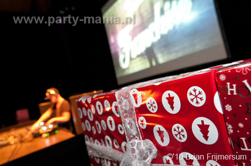 101226_098_franchise_partymania