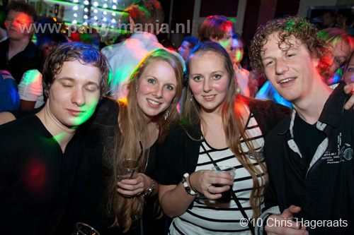 101231_080_le_paris_partymania