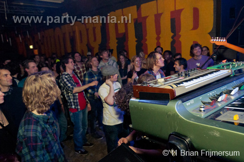 110122_071_goeie_shit_partymania