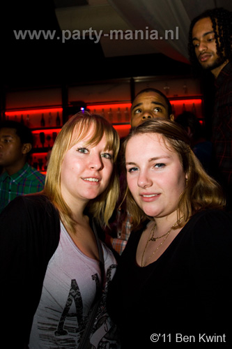 110211_065_maximaal_partymania