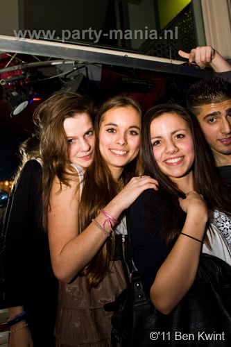 110211_069_maximaal_partymania