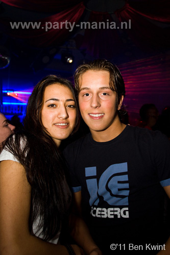 110211_083_maximaal_partymania