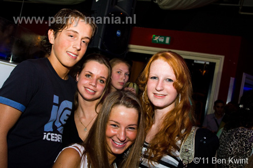 110211_094_maximaal_partymania