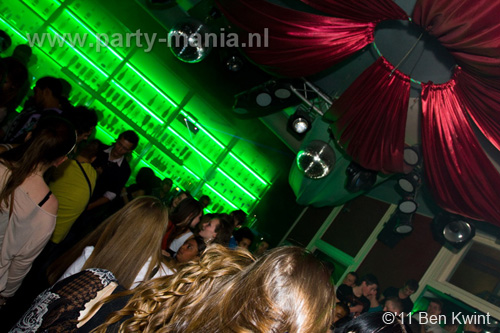 110211_100_maximaal_partymania