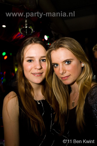 110211_108_maximaal_partymania