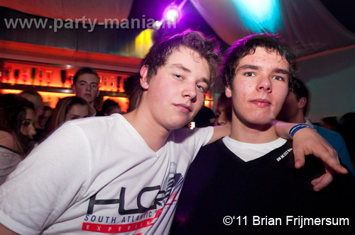 110212_125_dopenez_partymania