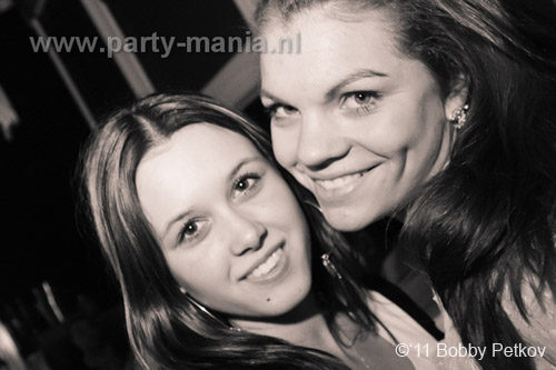 110225_080_maximaal_leparis_partymania