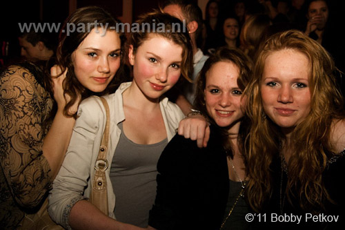 110225_083_maximaal_leparis_partymania