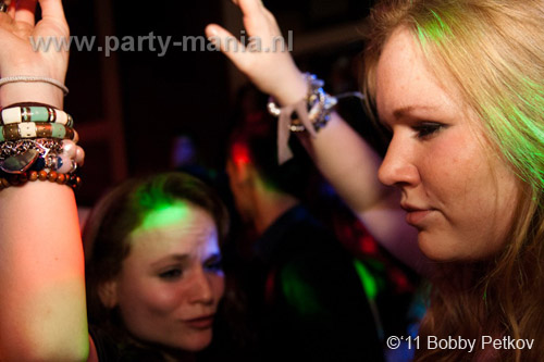 110225_084_maximaal_leparis_partymania