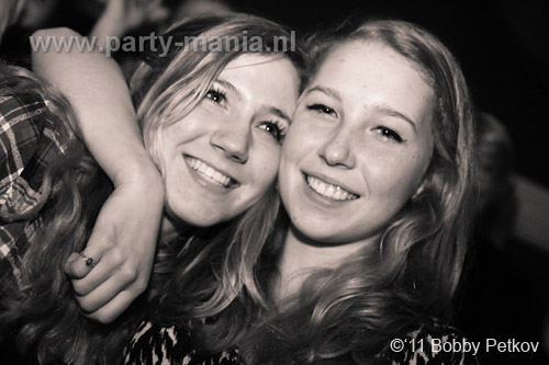 110225_085_maximaal_leparis_partymania