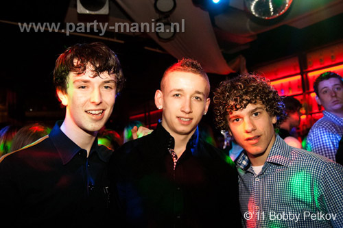 110225_090_maximaal_leparis_partymania