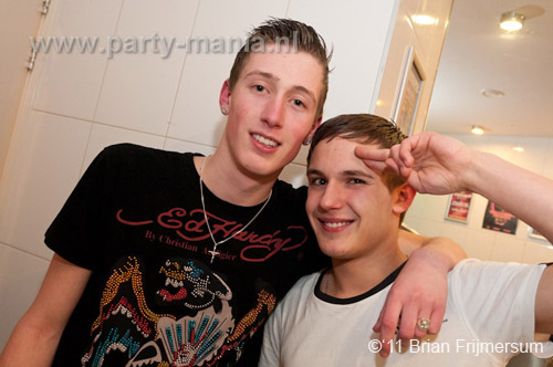 110303_100_punk_leparis_partymania