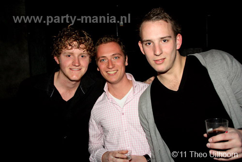 110305_072_ilovelos_paardvantroje_partymania