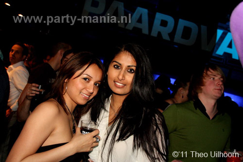 110305_084_ilovelos_paardvantroje_partymania