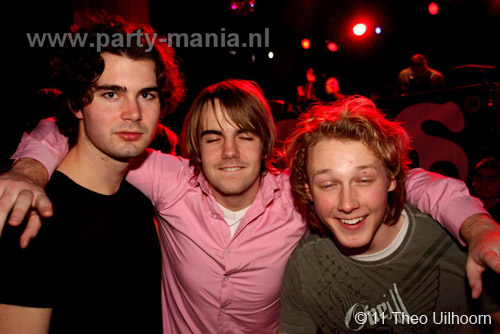 110305_121_ilovelos_paardvantroje_partymania