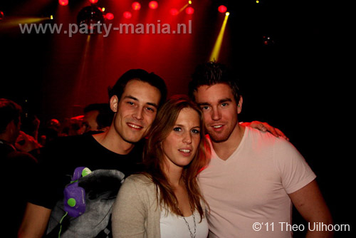 110305_132_ilovelos_paardvantroje_partymania