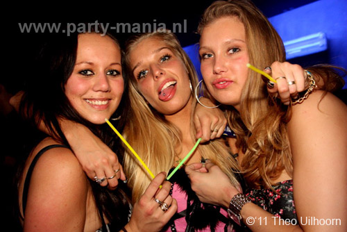 110305_153_ilovelos_paardvantroje_partymania