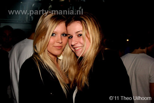 110305_156_ilovelos_paardvantroje_partymania