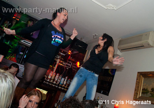 110402_069_de_dans_taveerne_partymania_denhaag