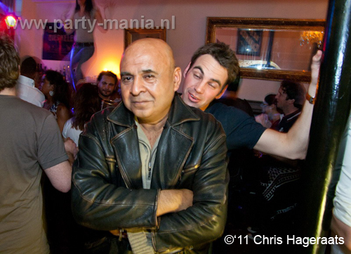 110402_085_de_dans_taveerne_partymania_denhaag