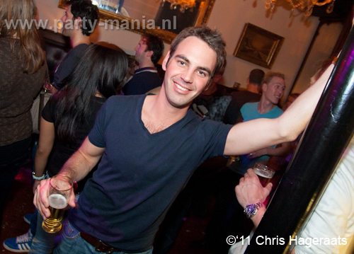 110402_086_de_dans_taveerne_partymania_denhaag