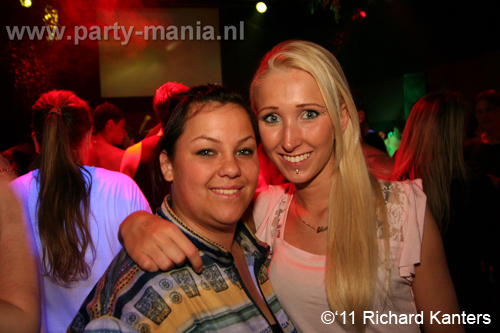 110416_129_beukgevaar_bazart_partymania_denhaag