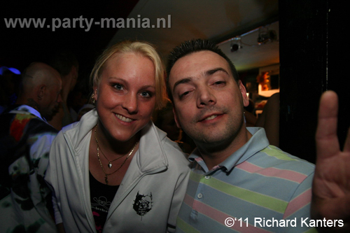 110416_133_beukgevaar_bazart_partymania_denhaag