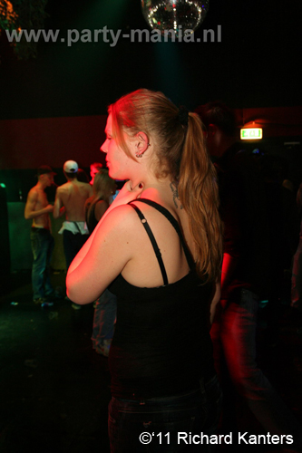 110416_144_beukgevaar_bazart_partymania_denhaag