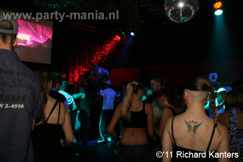 110416_151_beukgevaar_bazart_partymania_denhaag