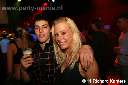 110416_159_beukgevaar_bazart_partymania_denhaag