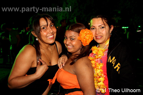 110429_084_life_i_live-partymania_denhaag