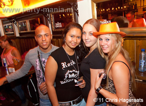 110429_117_luden_partymania_denhaag