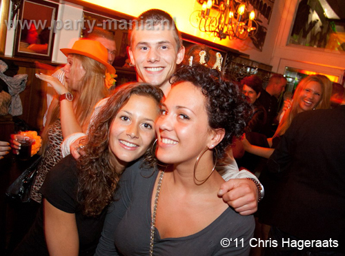 110429_119_luden_partymania_denhaag