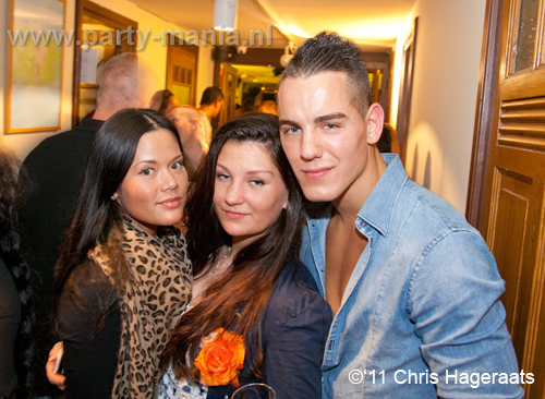 110429_142_luden_partymania_denhaag