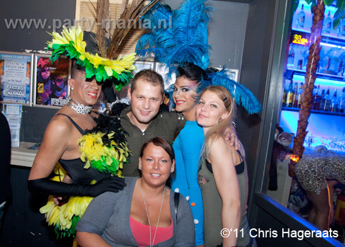 110528_165_manjefiek_club_leparis_partymania_denhaag