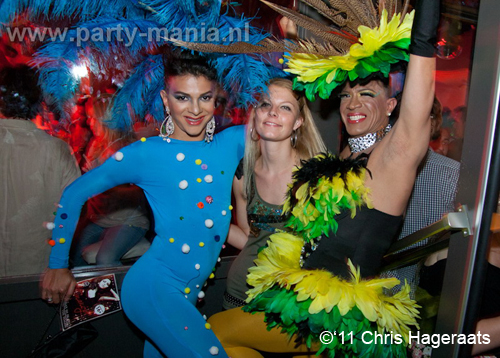 110528_168_manjefiek_club_leparis_partymania_denhaag