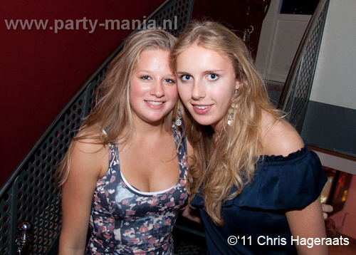 110604_093_womanizer_club_leparis_partymania_denhaag