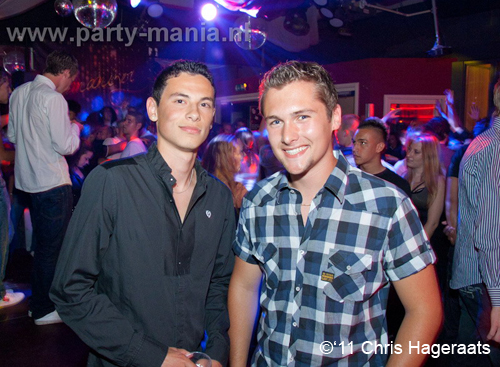 110604_111_womanizer_club_leparis_partymania_denhaag