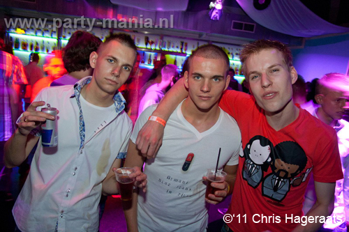 110604_132_womanizer_club_leparis_partymania_denhaag