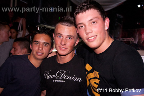 110617_079_maximaal_club_leparis_partymania_denhaag