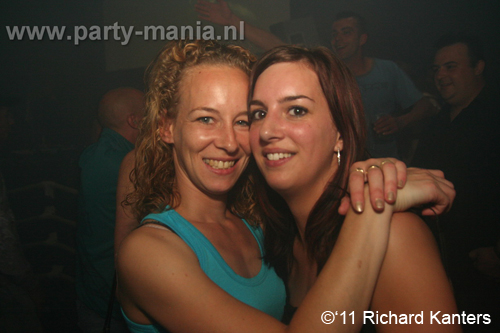 110618_097_beukgevaar_bazart_partymania_denhaag