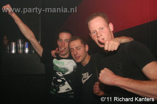 110618_099_beukgevaar_bazart_partymania_denhaag