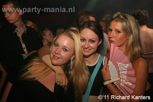 110618_108_beukgevaar_bazart_partymania_denhaag