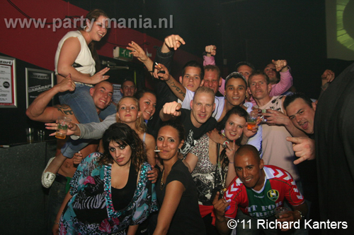 110618_155_beukgevaar_bazart_partymania_denhaag